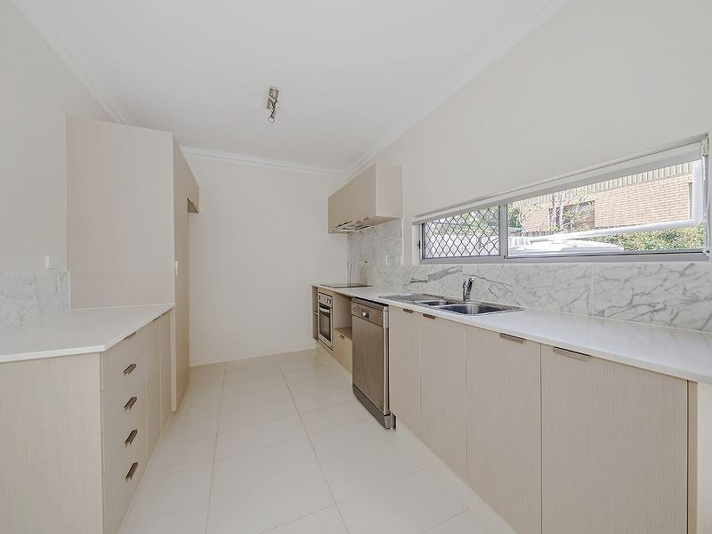 3/61 Shakespeare St, Coorparoo QLD 4151