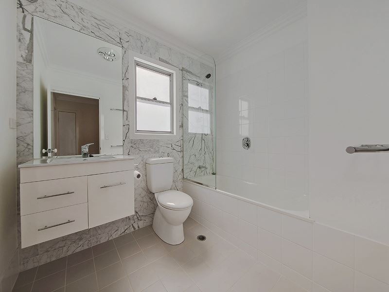 3/61 Shakespeare St, Coorparoo QLD 4151