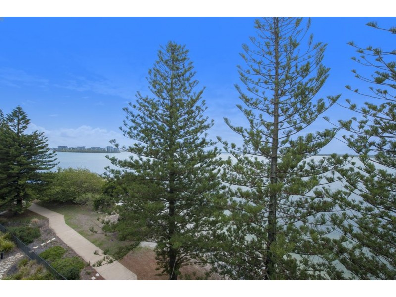 323 Bayview Street, Hollywell QLD 4216