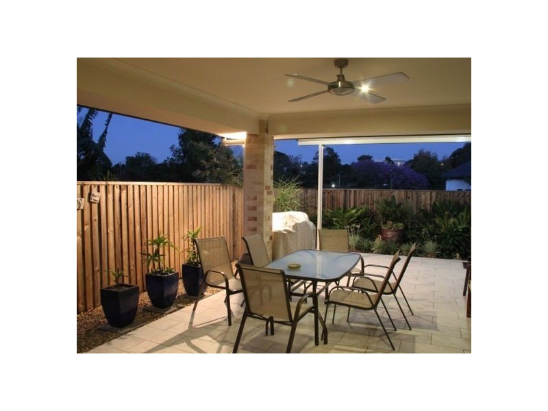 17 Fork Street, Coorparoo QLD 4151