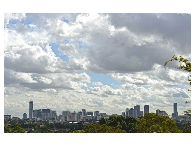 26 Garden Street, Greenslopes QLD 4120