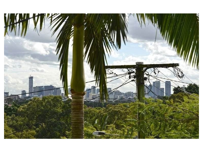 26 Garden Street, Greenslopes QLD 4120