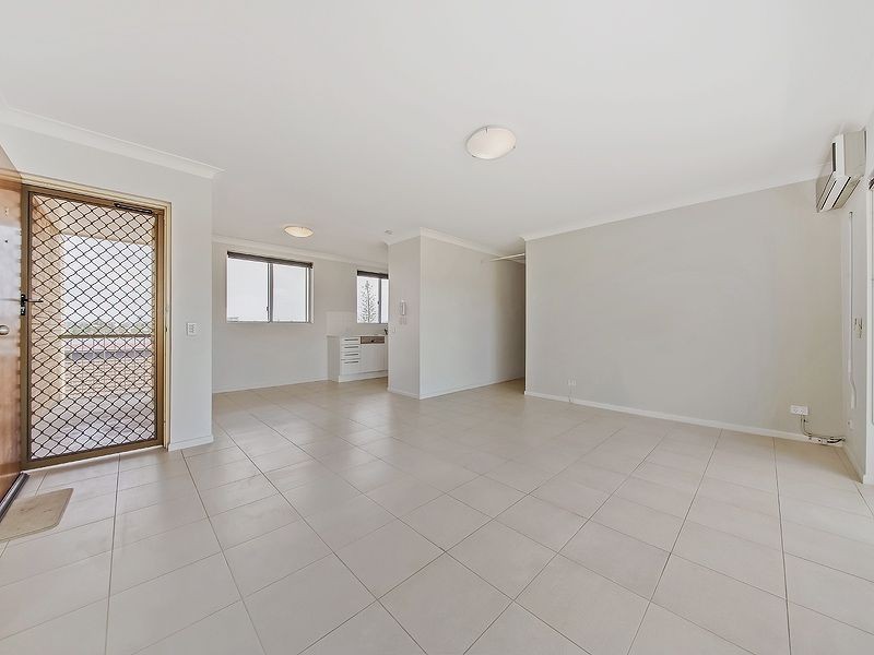 8/20 Kitchener St, Coorparoo QLD 4151