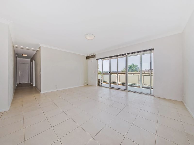 8/20 Kitchener St, Coorparoo QLD 4151