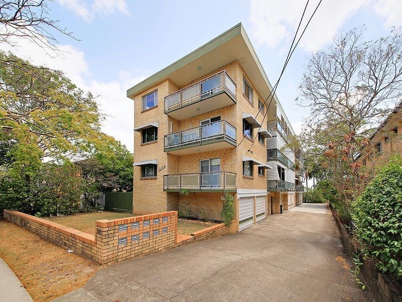 8/20 Kitchener St, Coorparoo QLD 4151