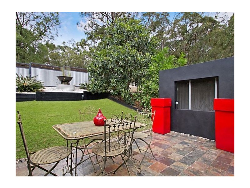 25 Hillock St, Coorparoo QLD 4151