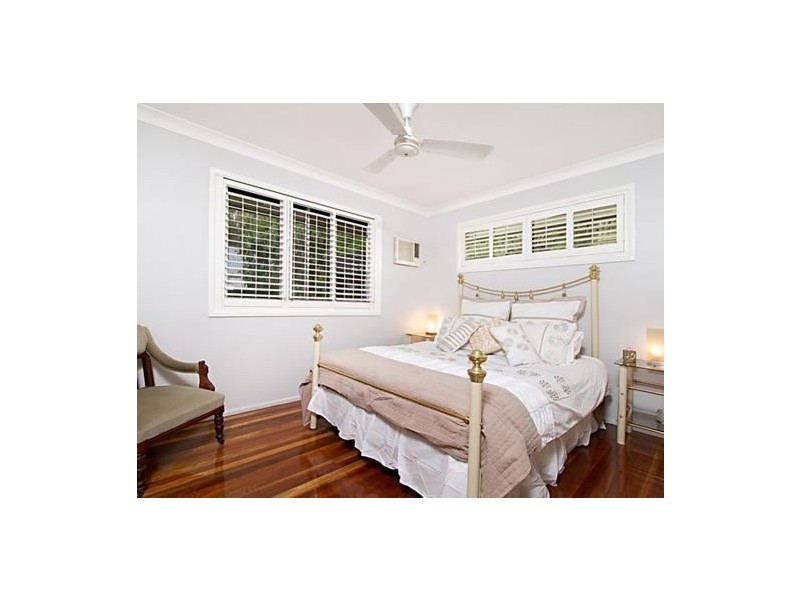 25 Hillock St, Coorparoo QLD 4151