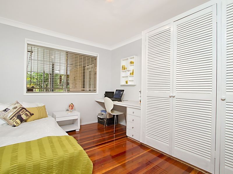 25 Hillock St, Coorparoo QLD 4151