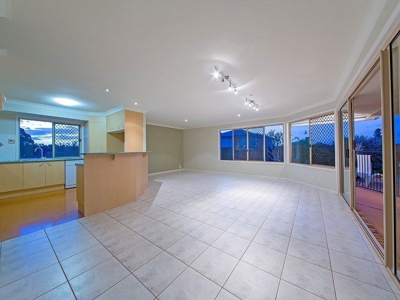 15 Manly Street, Birkdale QLD 4159