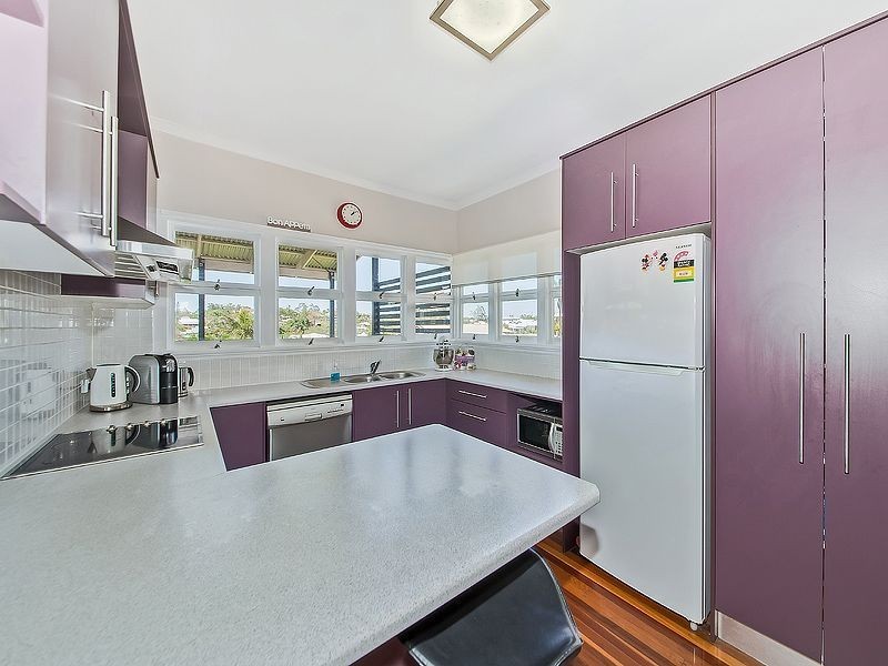 2 Prout Street, Camp Hill QLD 4152