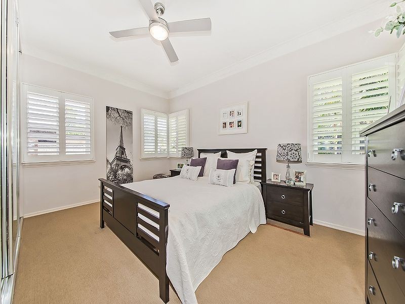2 Prout Street, Camp Hill QLD 4152