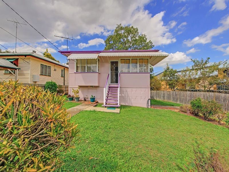 36 Palmer St, Greenslopes QLD 4120