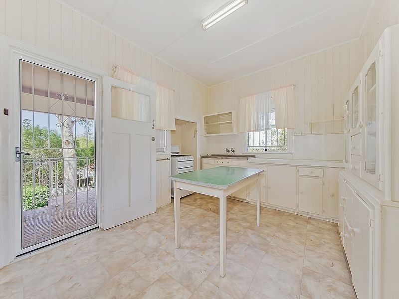 36 Palmer St, Greenslopes QLD 4120