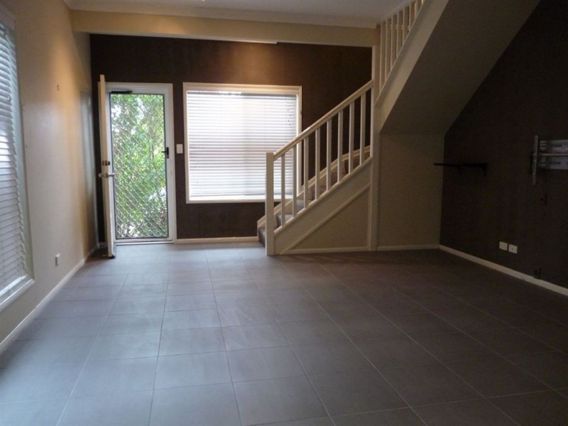 6/35 Daniells Street, Carina QLD 4152