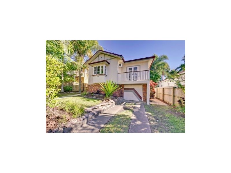 57 Carranya Street, Camp Hill QLD 4152