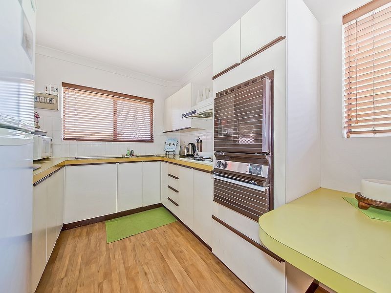 2/51 Amelia Street, Coorparoo QLD 4151