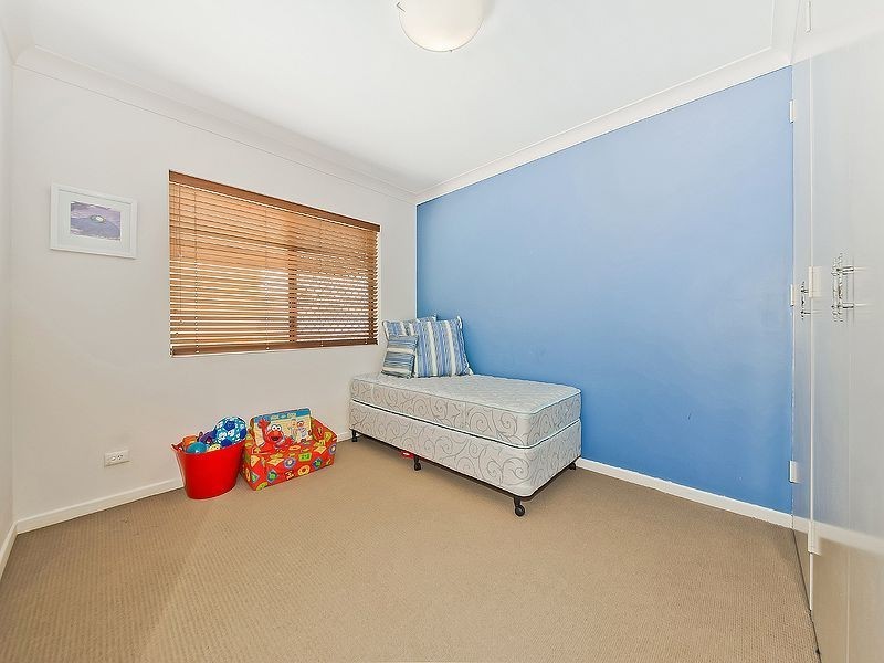 2/51 Amelia Street, Coorparoo QLD 4151