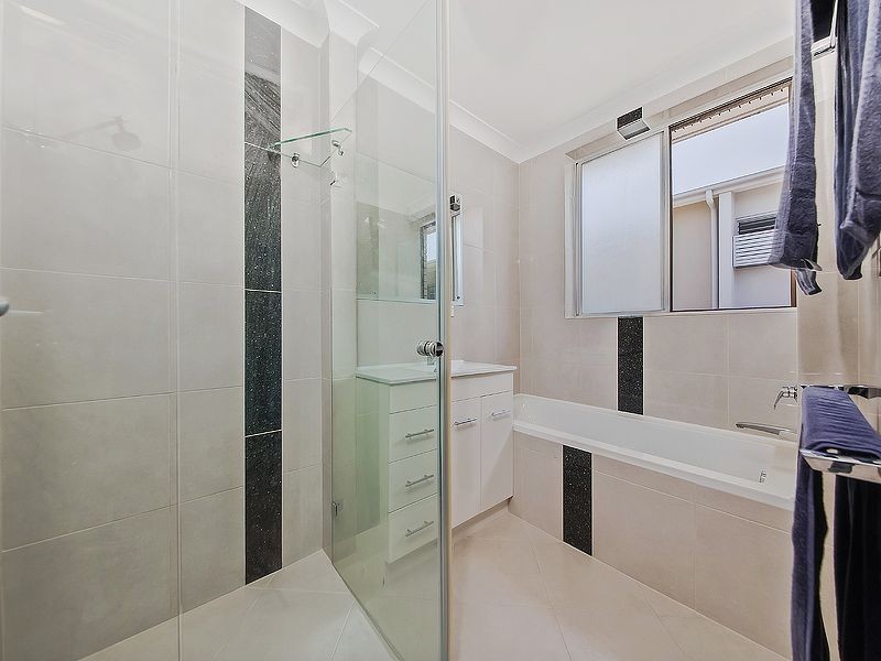 4/44 Kitchener Street, Coorparoo QLD 4151