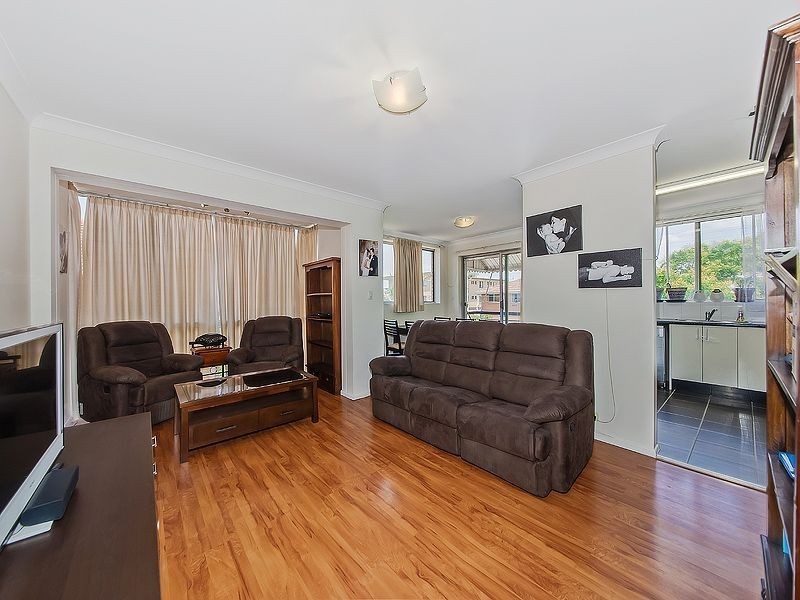4/44 Kitchener Street, Coorparoo QLD 4151