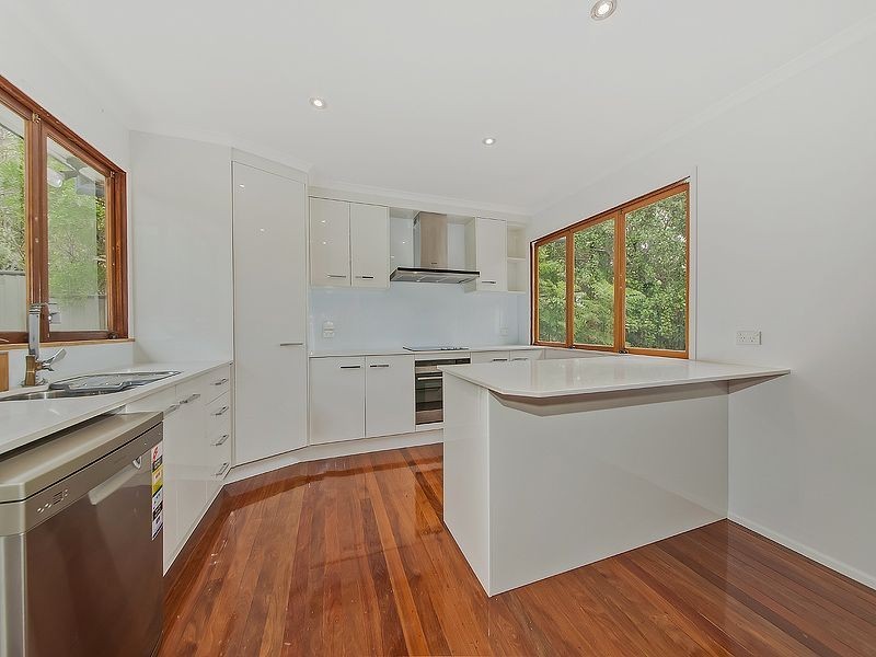 431 Nursery Road, Holland Park West QLD 4121