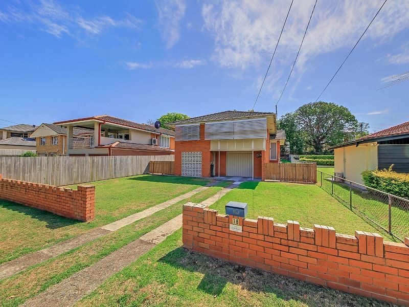 18 Boongall Street, Camp Hill QLD 4152