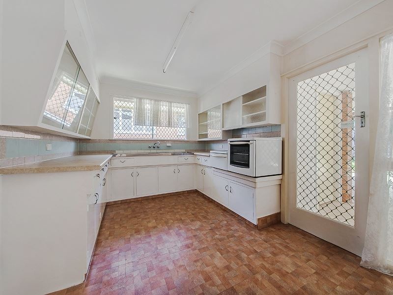 18 Boongall Street, Camp Hill QLD 4152