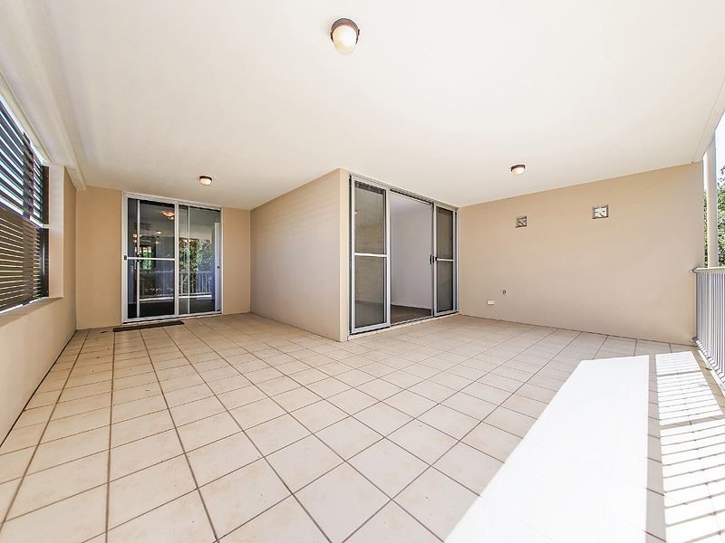 4/25 Gladys Street, Greenslopes QLD 4120