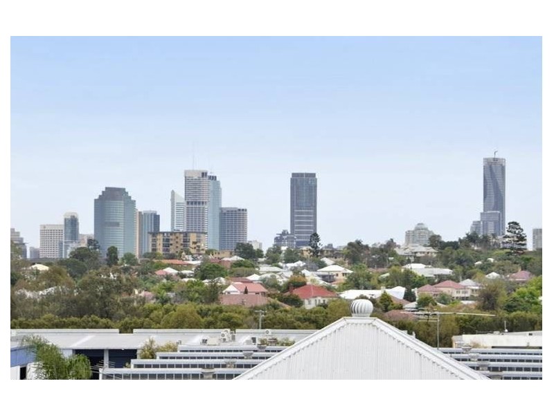 1/39 Ninth Av, Coorparoo QLD 4151