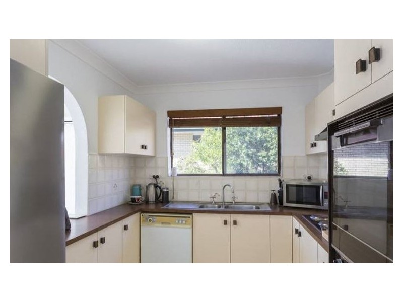 1/39 Ninth Av, Coorparoo QLD 4151