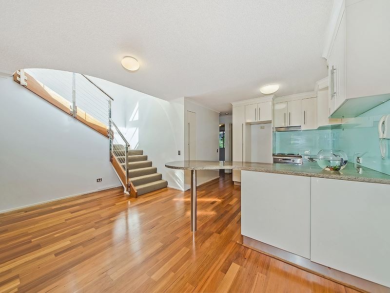 19/219 Wellington Road, Kangaroo Point QLD 4169