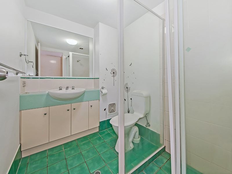 19/219 Wellington Road, Kangaroo Point QLD 4169