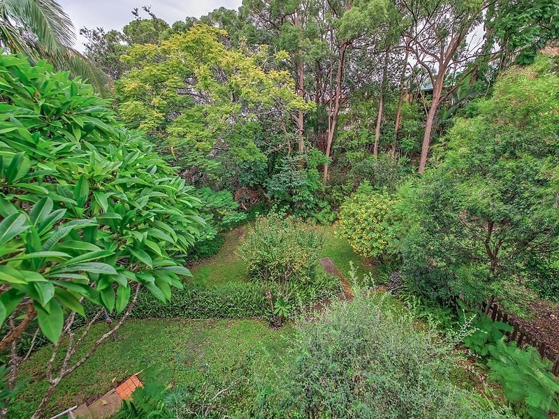 31 Banbury Street, Carina QLD 4152