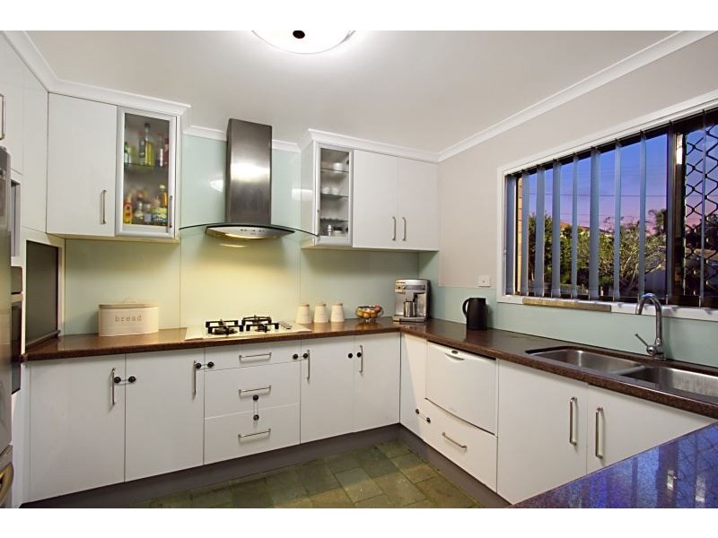 6 Adelong Road, Shailer Park QLD 4128