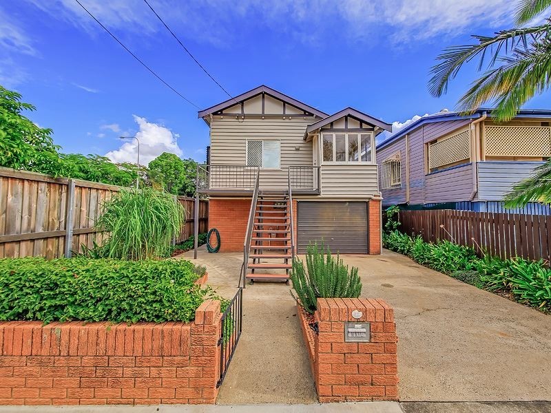 12 Panitya Street, Greenslopes QLD 4120