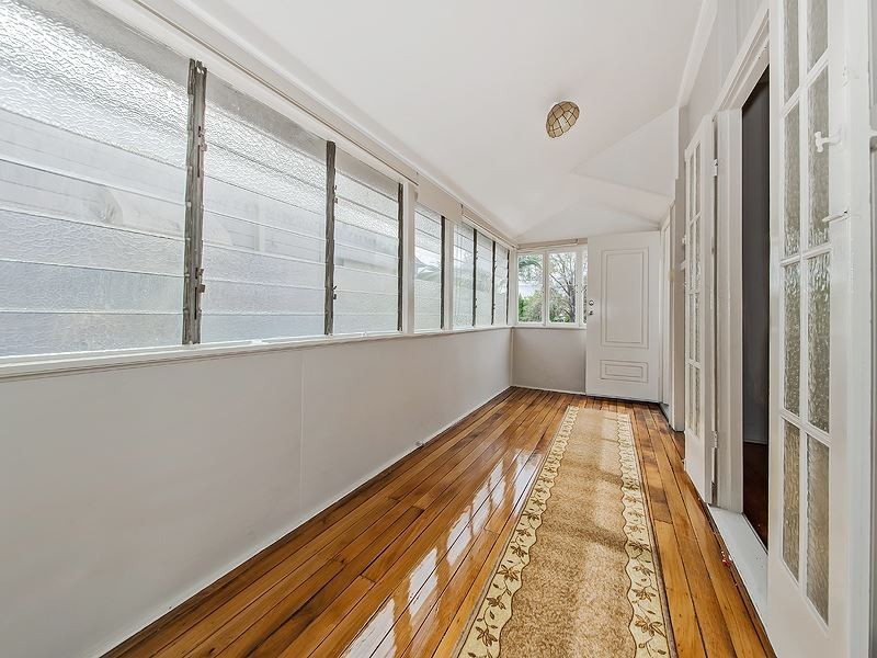 12 Panitya Street, Greenslopes QLD 4120