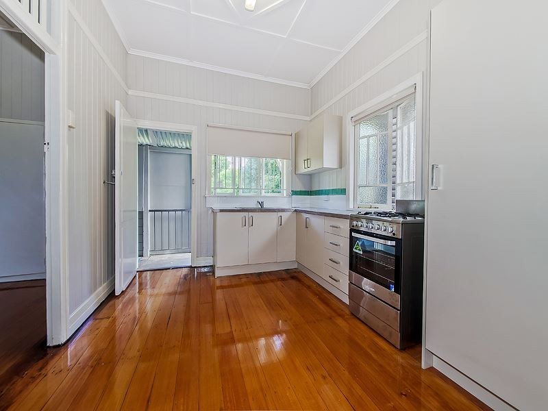 12 Panitya Street, Greenslopes QLD 4120