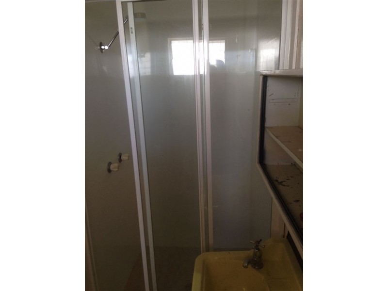 69 Kitchener Street, Coorparoo QLD 4151