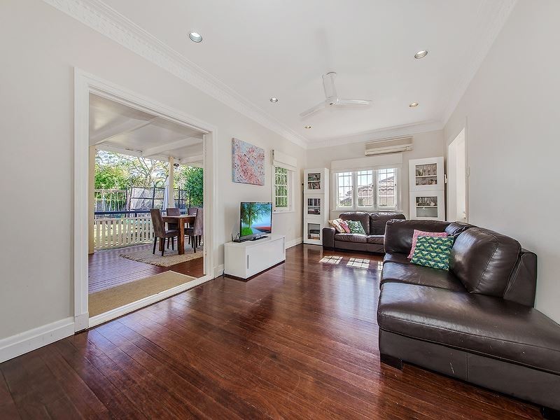 93 Lancaster Street, Coorparoo QLD 4151