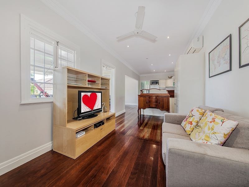 93 Lancaster Street, Coorparoo QLD 4151