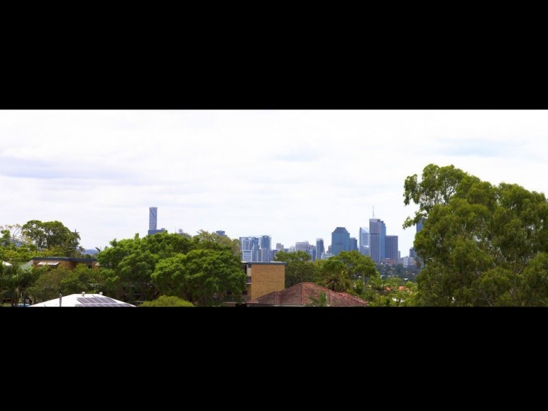 12 Churchward Street, Greenslopes QLD 4120