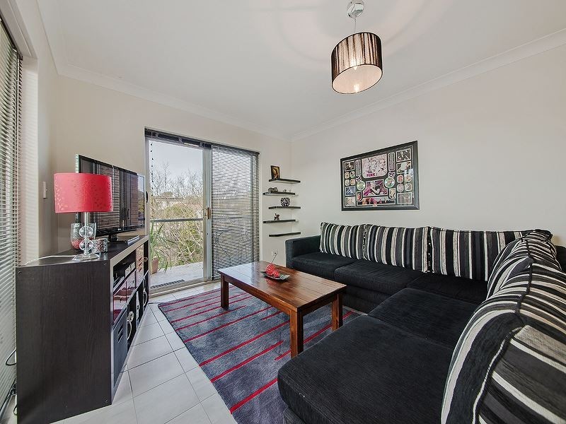 6/34 York Street, Coorparoo QLD 4151