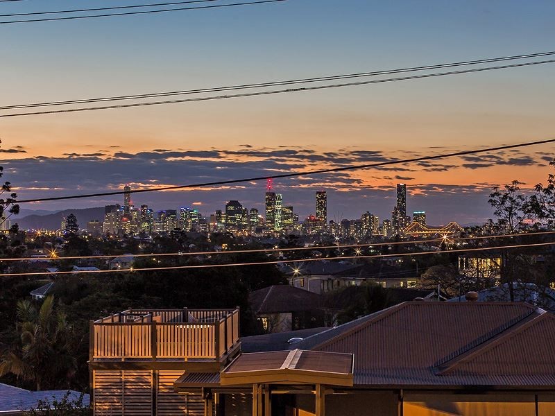 2 Sirius Street, Coorparoo QLD 4151