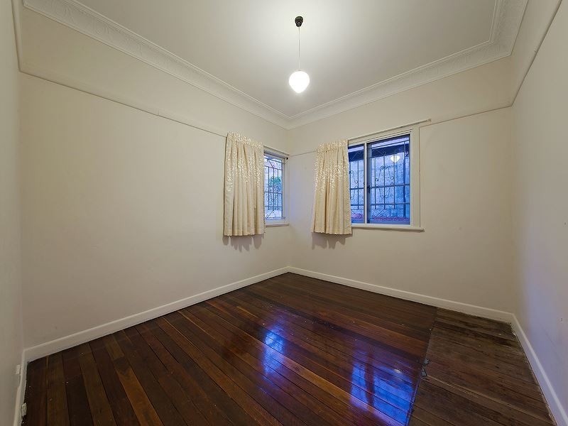 2 Sirius Street, Coorparoo QLD 4151