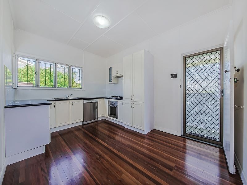 7 Edencourt Street, Camp Hill QLD 4152