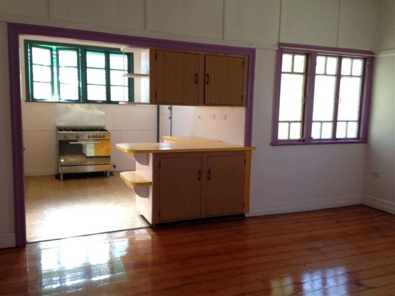 13 Bunya Street, Greenslopes QLD 4120