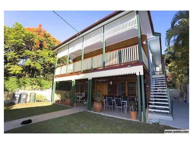 8/9 Beanga Street, Greenslopes QLD 4120