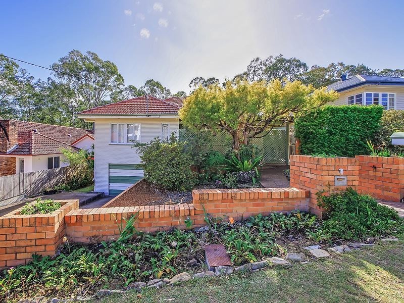 56 Solar Street, Coorparoo QLD 4151