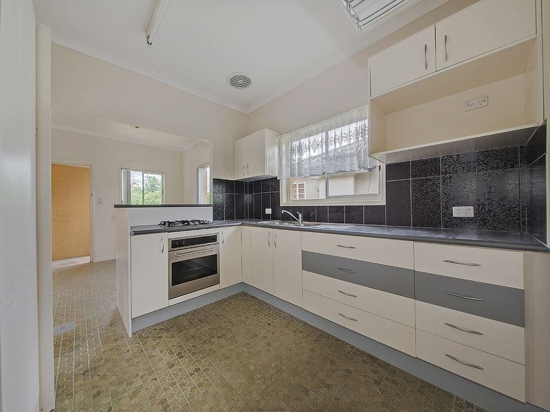 13 Captain Street, Holland Park West QLD 4121