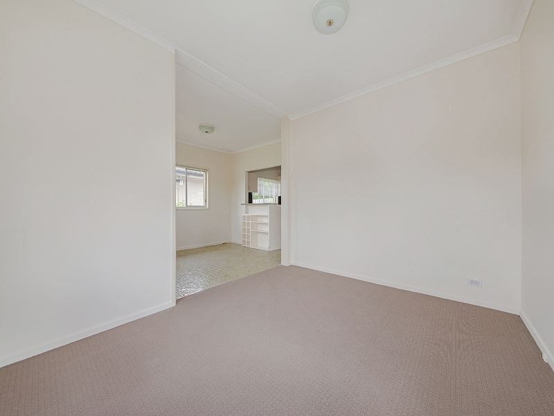 13 Captain Street, Holland Park West QLD 4121