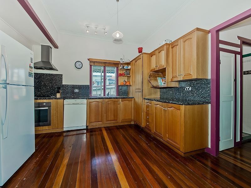 13 Flower Street, Woolloongabba QLD 4102